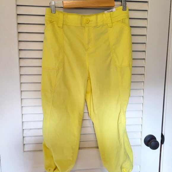 Style & Co. pants women's 16 Petite Short Plus Yellow Cargo Capris w/bun… - Picture 1 of 15